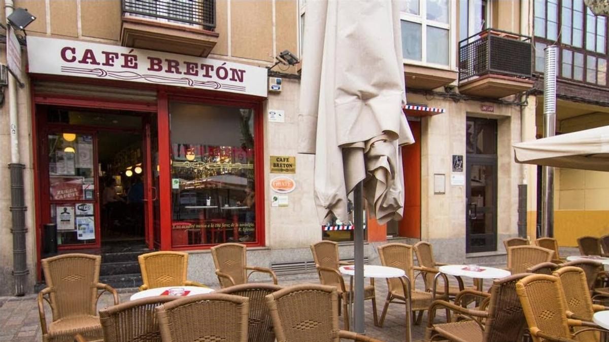 El Premio Café Bretón financiará nuevas investigaciones sobre Azcona tras quedar vacante su beca por primera vez