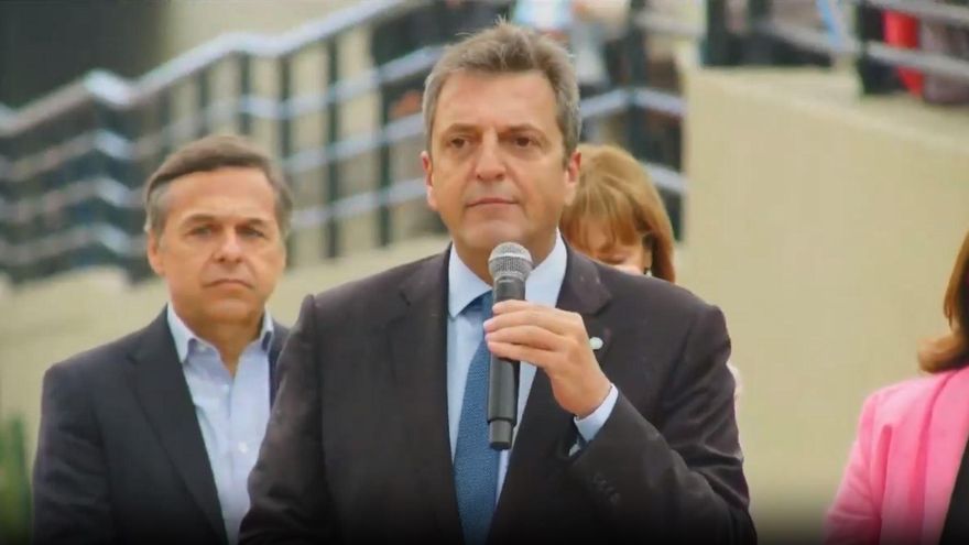 Sergio Massa: cuando muchos "se metían debajo de la cama", "había que agarrar la papa caliente"