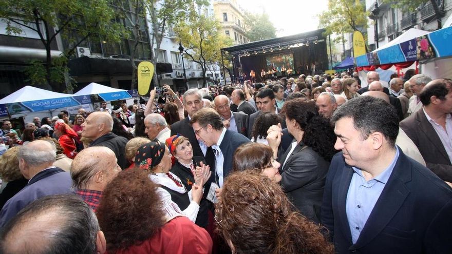 La “ingeniería electoral” que Feijóo aprendió de Fraga: cuando la mayoría absoluta de Galicia se jugaba en Argentina