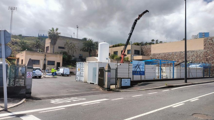 El PSOE acusa a CC y PP de mentir sobre las obras en la depuradora que justificaron la 'reapertura' de Playa Jardín