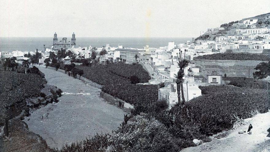 Docentes se movilizan para que la materia Historia y Geografía de Canarias se mantenga y sea obligatoria en la ESO