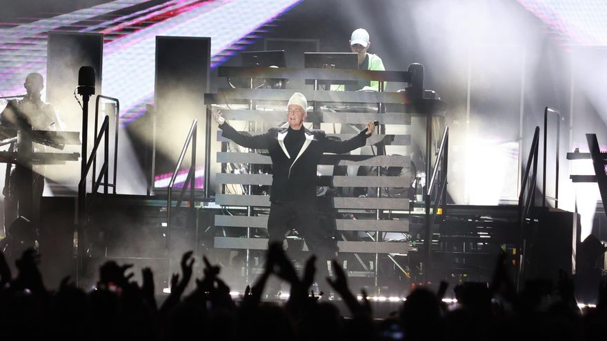 Pet Shop Boys abre en Sevilla su nueva gira de celebración de sus 40 años sobre los escenarios