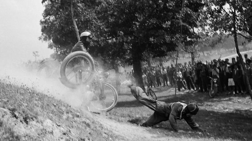 La carrera, en la que participaron doce corredores, se desarrolló en dos mangas de siete vueltas