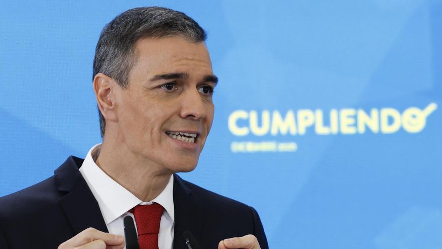 El presidente del Gobierno, Pedro Sánchez, comparece para efectuar un balance del curso político y presentar el informe periódico de rendición de cuentas Cumpliendo.