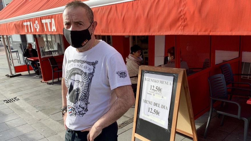 Patxi, en su restaurante en Beasain