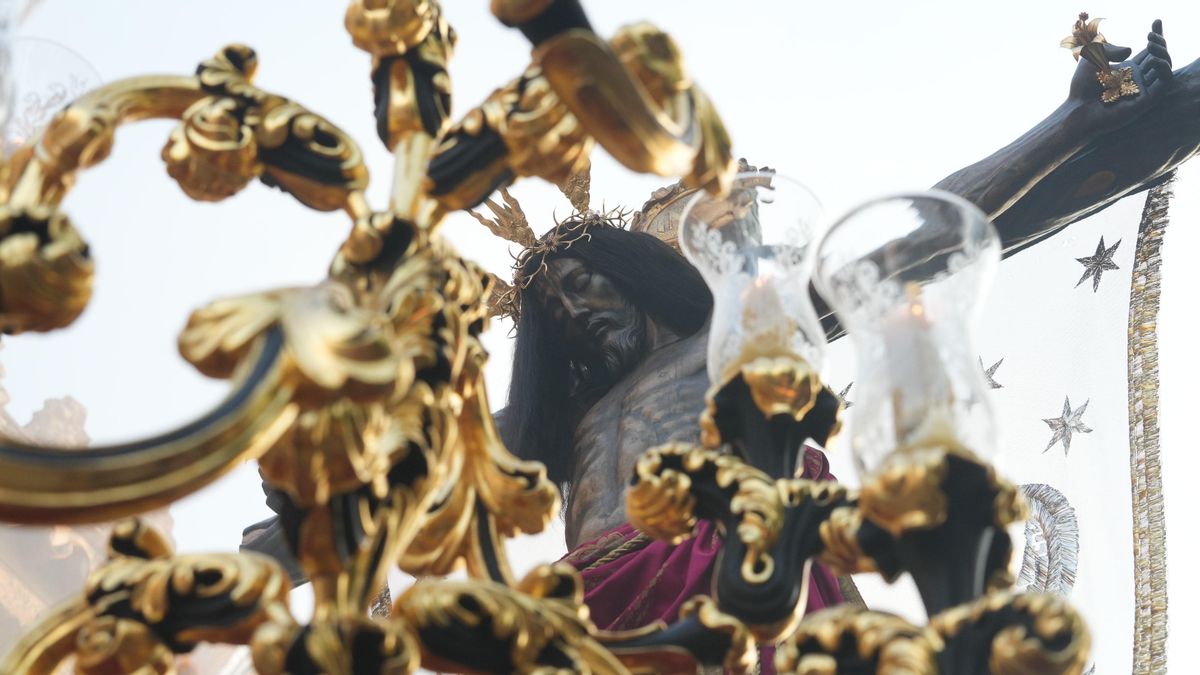 Traslado del Cristo de Remedio de Ánimas después del Magno Vía Crucis