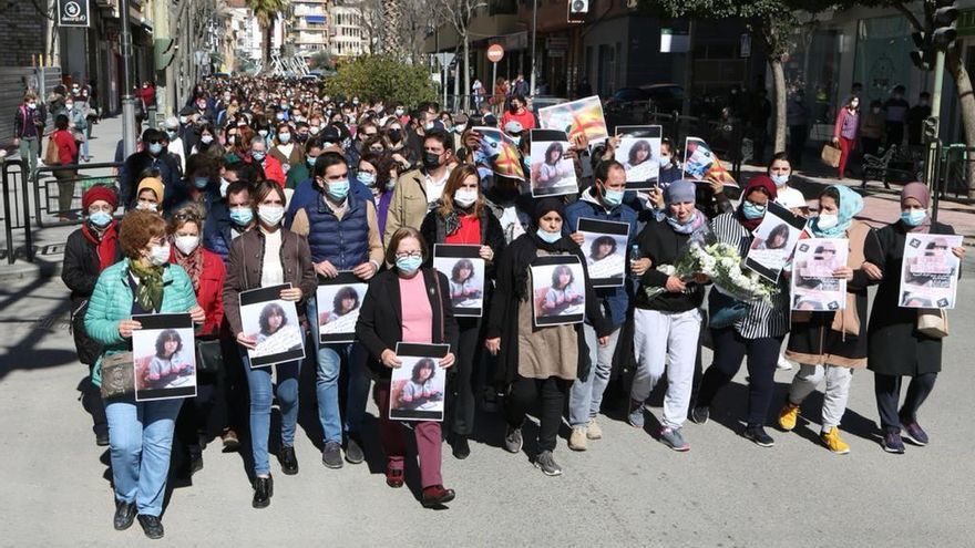 Manifestación en repulsa por el asesinato de la menor