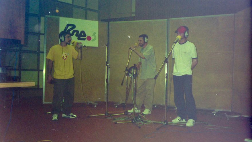 La Puta Opepé en Radio 3 Madrid, en 1998.