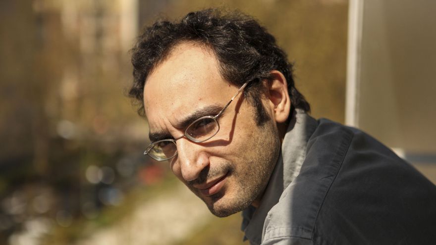 Capitán Torrezno, un antihéroe de cómic que cumple 25 años en el micromundo de un sótano