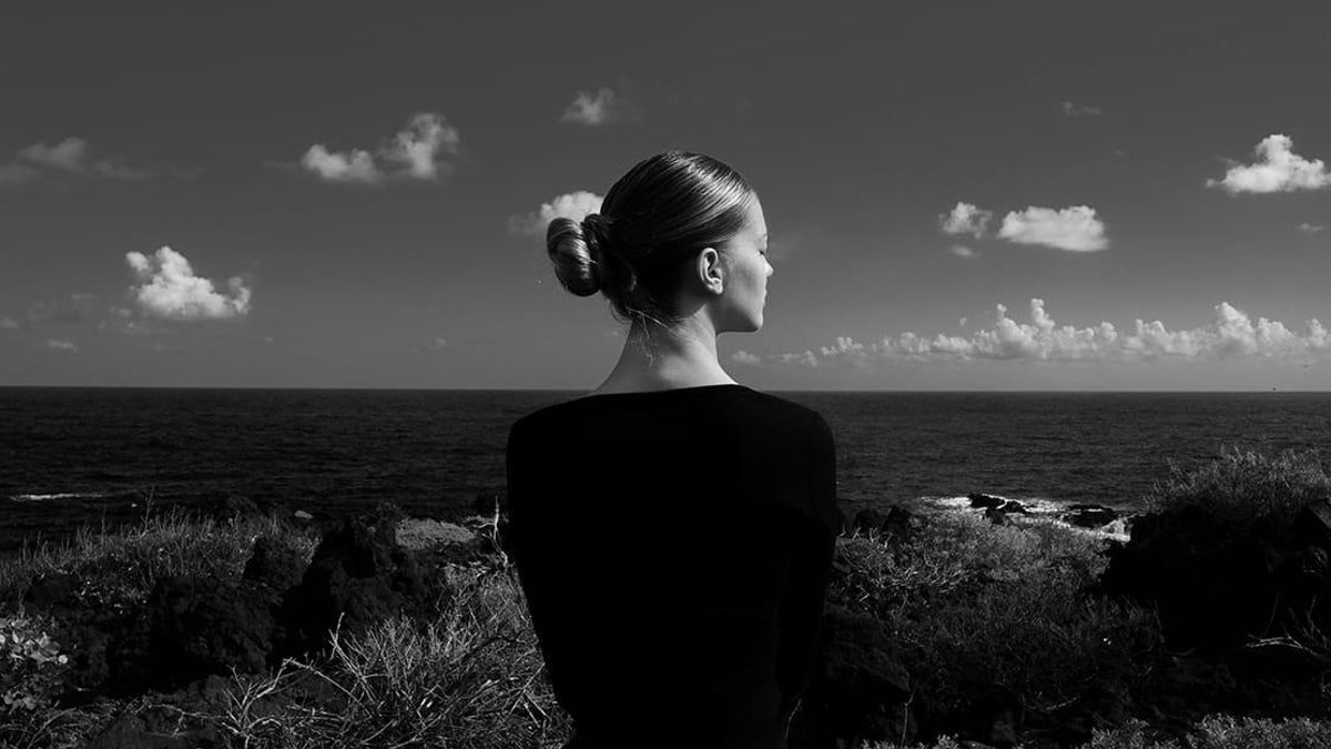 Emilio Barrionuevo recoge en ‘Dimes  si ves’ la soledad que sigue a una pérdida