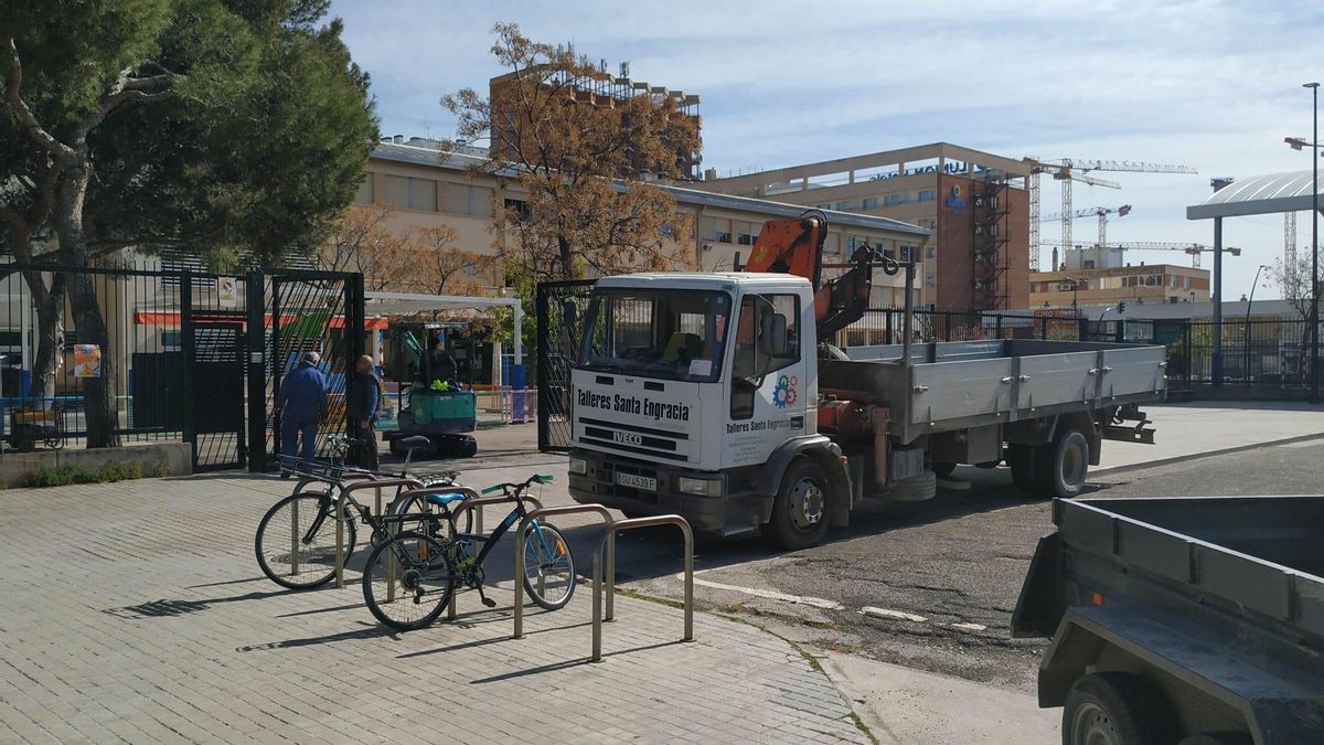 Más de 300 familias firman contra la renovación del equipo directivo del colegio Cesáreo Alierta de Zaragoza
