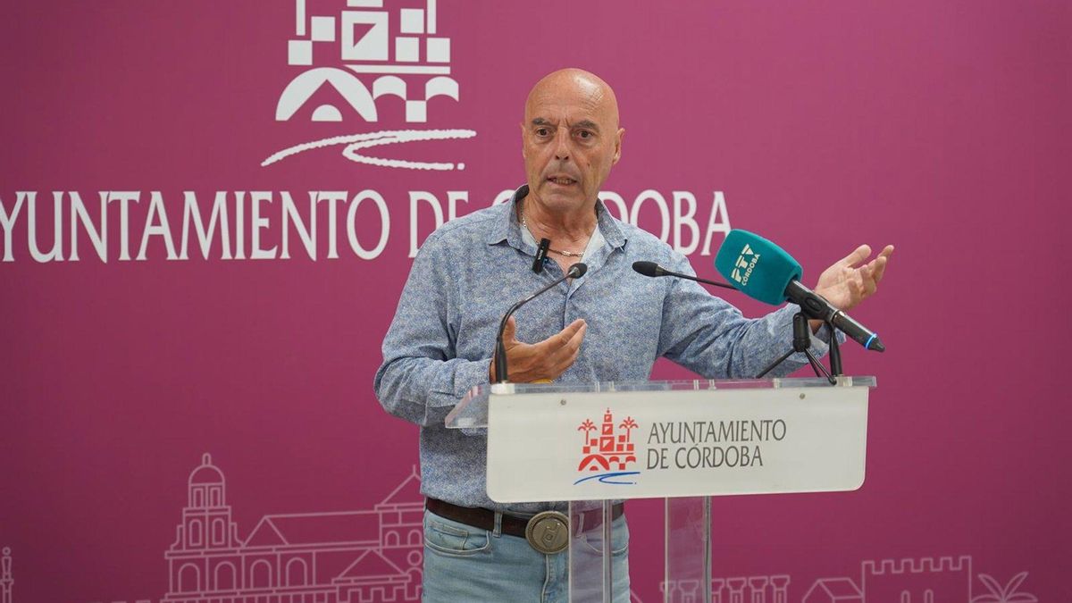 El PSOE critica que el alcalde ponga inversiones en el presupuesto que luego "desaparecen y nunca se hacen"