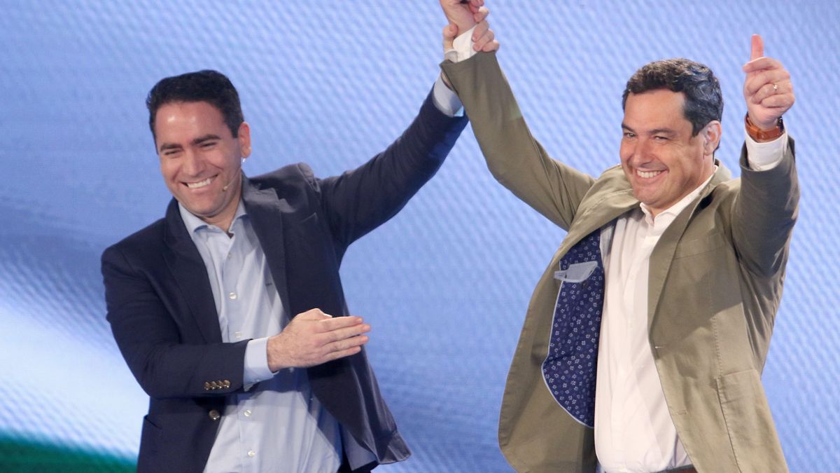Archivo - Teodoro García Egea (i.) y Juanma Moreno