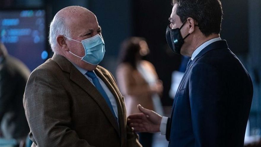 La Junta de Andalucía también compró mascarillas a la empresa para la que ejercía de comisionista la pareja de Ayuso