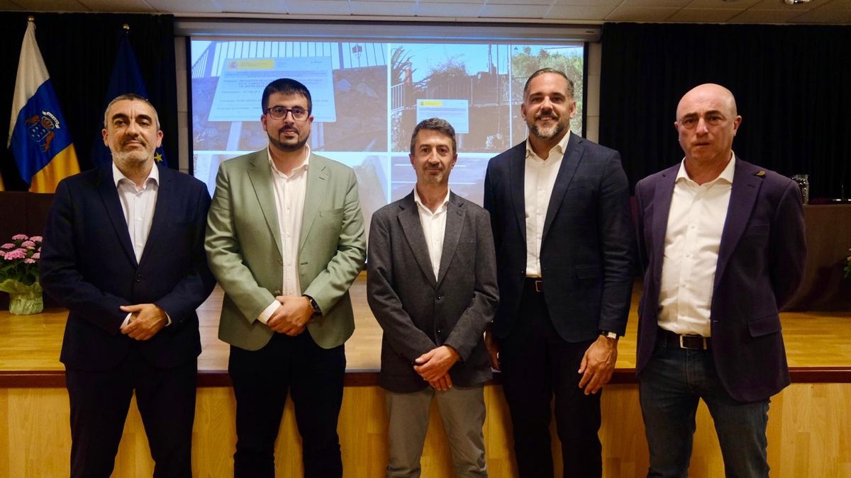 Encuentro del PSOE de La Palma en el que participó el director del Organismo Autónomo de Parques Nacionales, Javier Pantoja Trigueros.