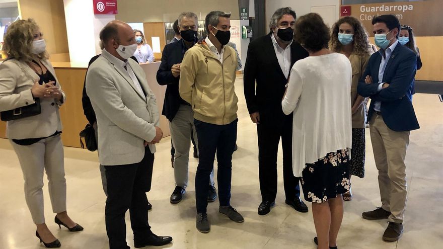 El ministro de Cultura visita la Neocueva y el Museo de Altamira, una "prueba de civilización"