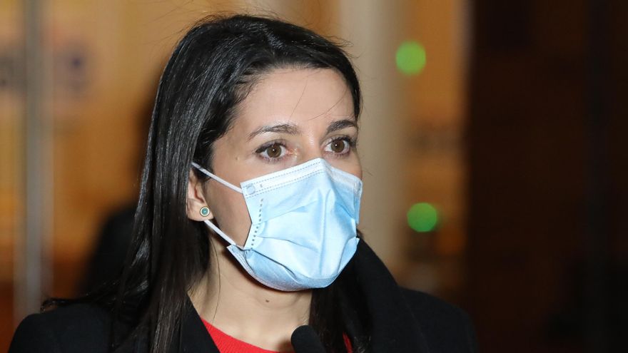 La presidenta de Ciudadanos, Inés Arrimadas durante una sesión plenaria en el Congreso de los Diputados, en Madrid (España), a 2 de febrero de 2021.