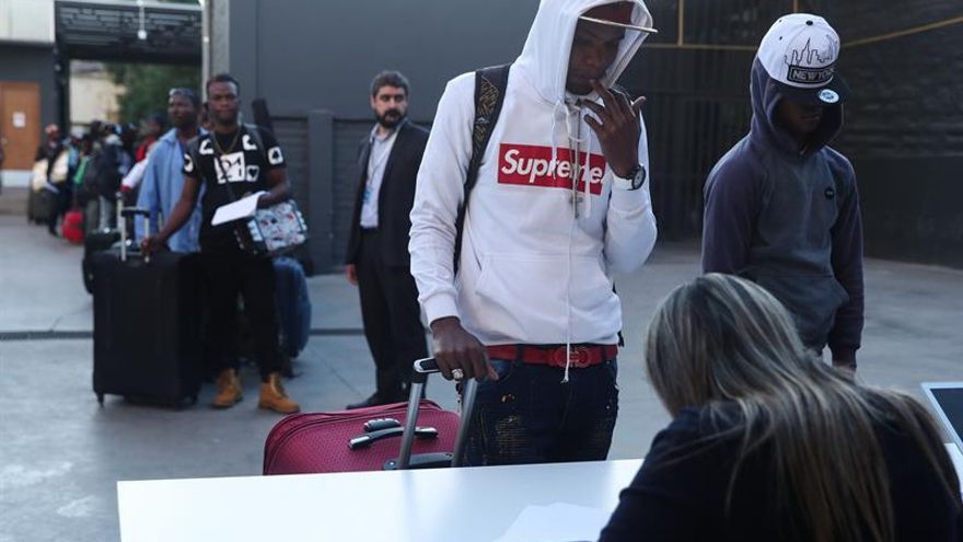 Otros 185 haitianos regresan a su país desde Chile en el sexto vuelo humanitario