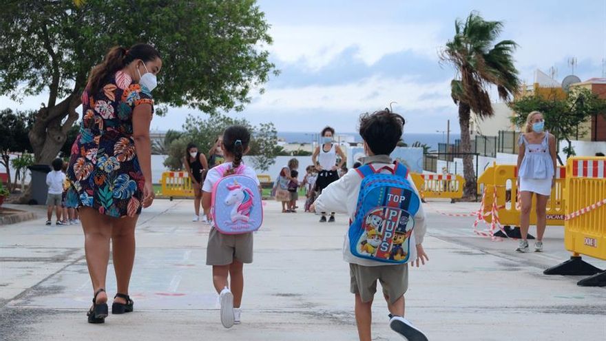 34 estudiantes positivos por coronavirus y seis aulas cerradas en toda Canarias: el balance de la primera semana del curso escolar