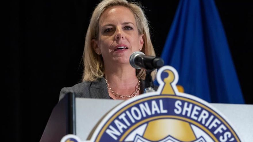 La jefa de Seguridad Nacional de EE.UU. y su número dos dejarán cargo el miércoles