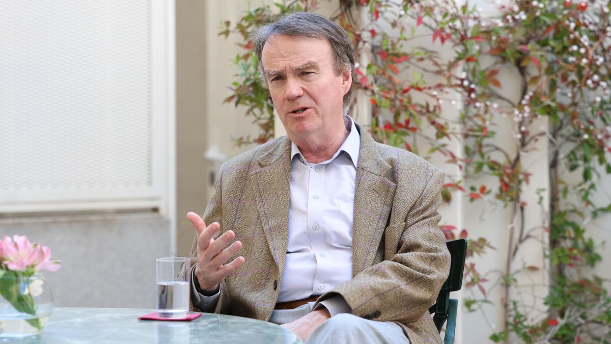 Kevin O’Rourke en un momento de la entrevista.