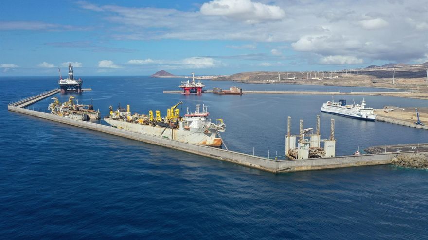 El Cabildo de Tenerife vuelve a reclamar el gas en el puerto de Granadilla como alternativa energética