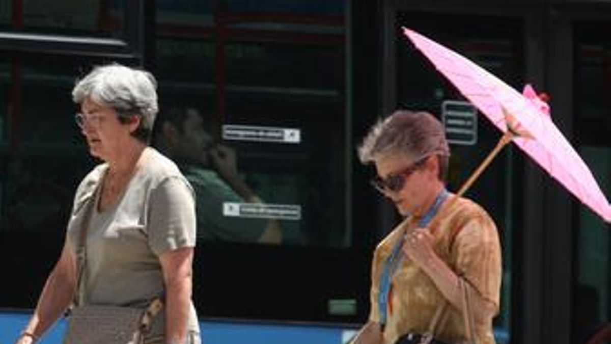 La primera ola de calor de 2026 arranca este fin de semana y amenaza con llevar los termómetros a 42 grados