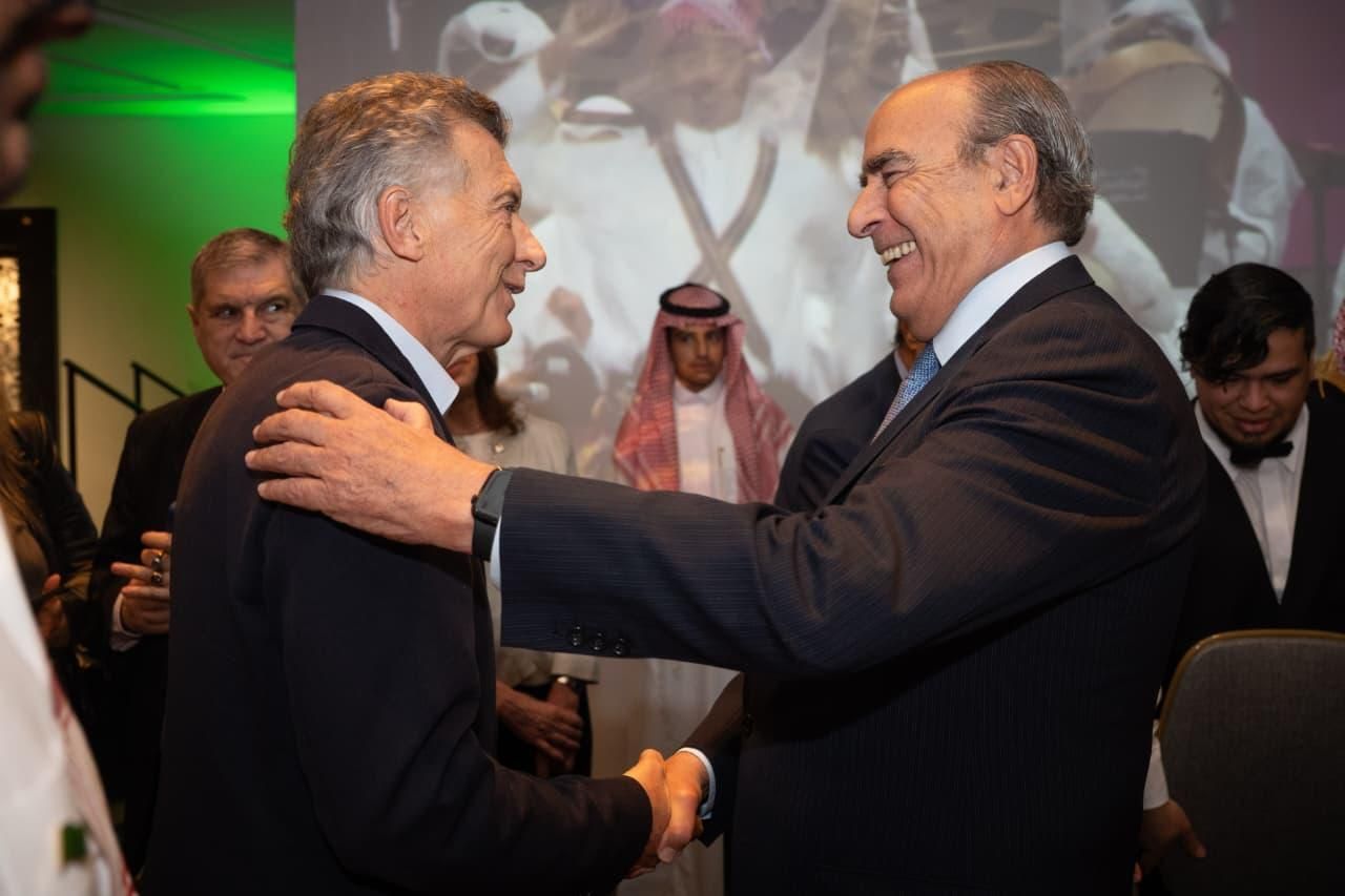 Mauricio Macri y Guillermo Francos se encontraron en un acto organizado por la Embajada de Arabia Saudita en el Hotel Four Season.