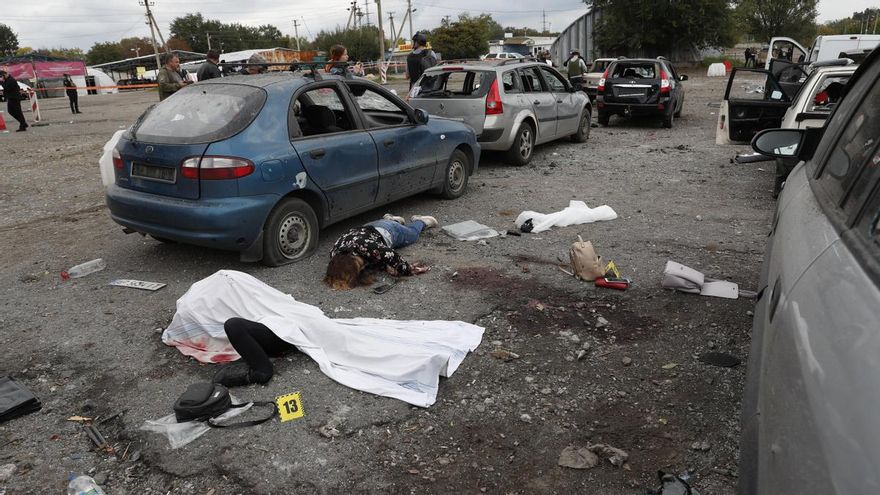 Horror en Zaporiyia por el ataque ruso contra un convoy humanitario: "Es un crimen de guerra deliberado"