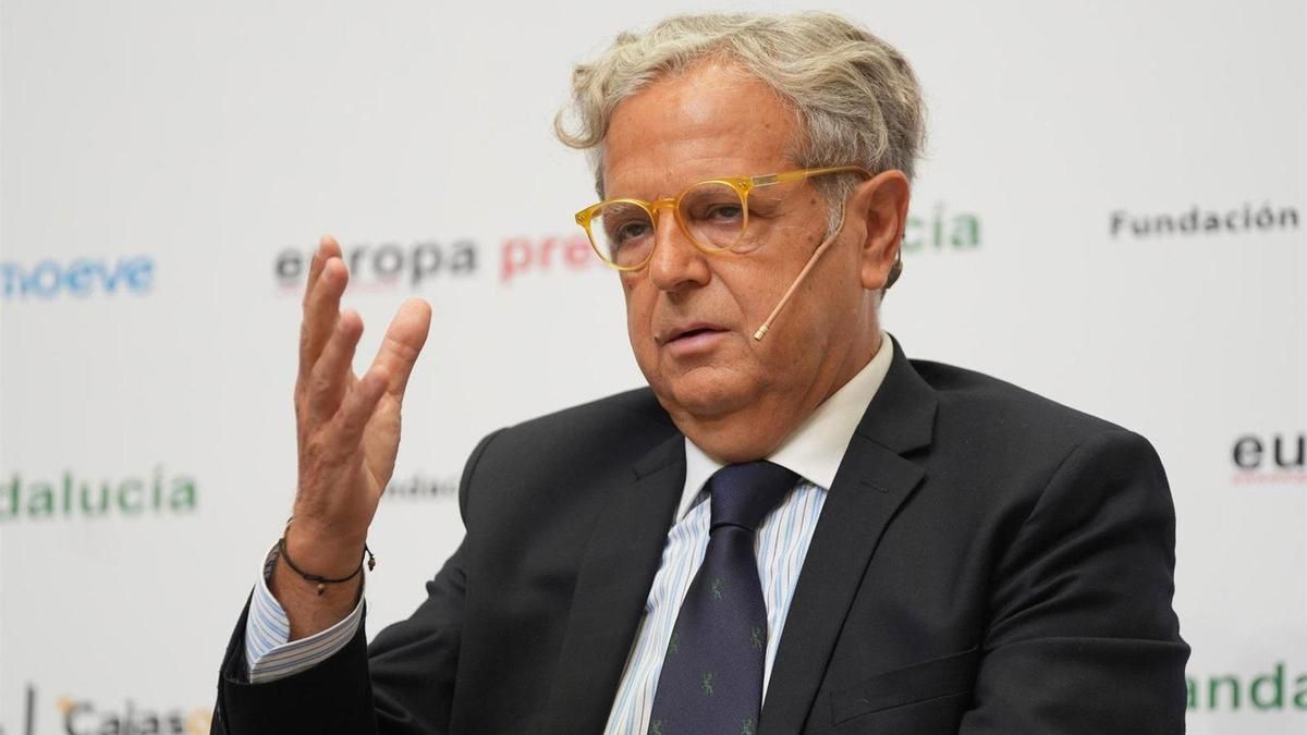 Fuentes apunta al agua y la energía como principales problemas en la región