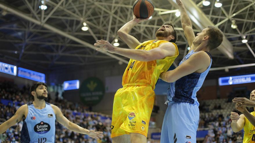 El CB Gran Canaria se apaga frente al Breogán