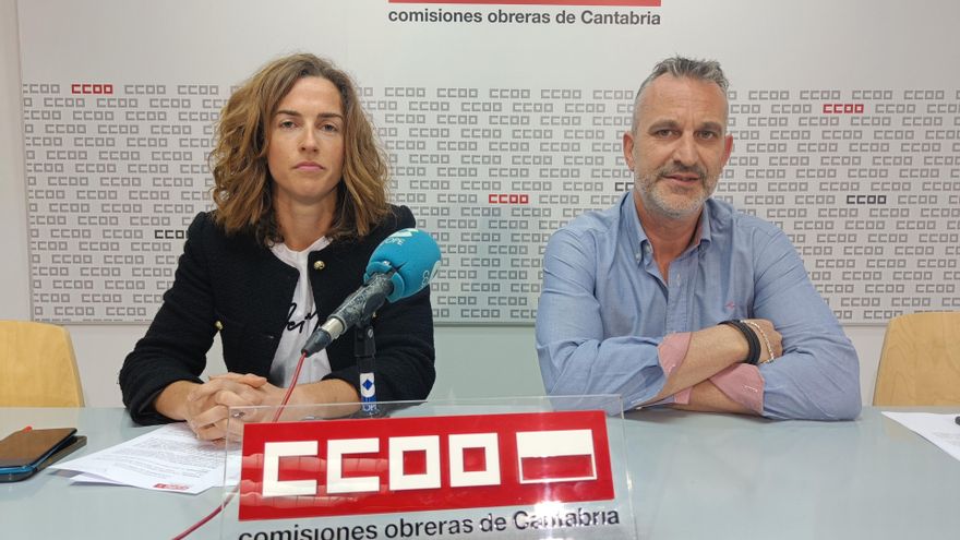 Rueda de prensa de CCOO para denunciar públicamente la "nefasta" política de personal del Ayuntamiento de Torrelavega.