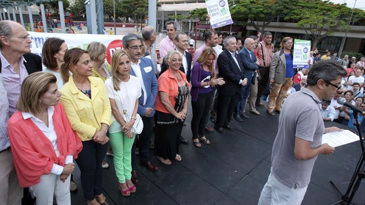 FOTOGALERÍA | Manifestación en Las Palmas de Gran Canaria por la reforma electoral
