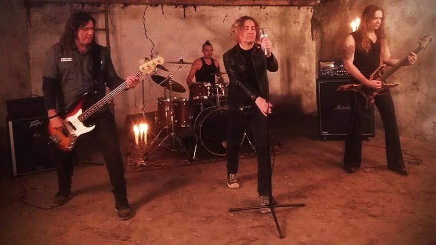 Desertia, en una fotografía durante la grabación de su primer vídeo.