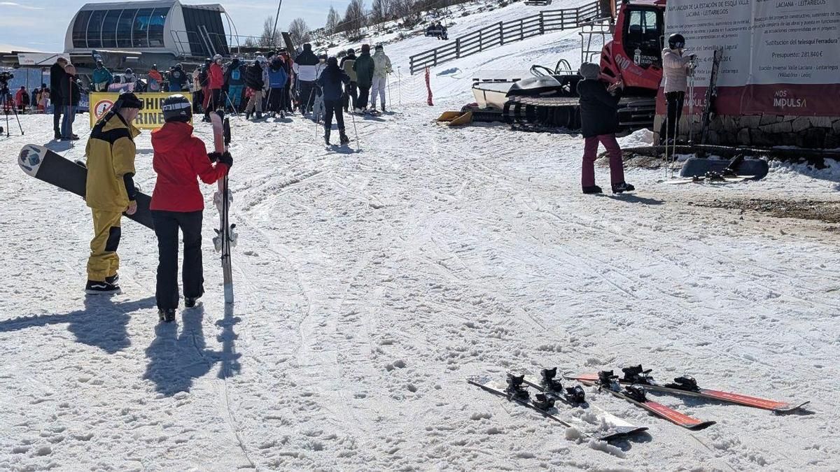 El sueño blanco de unir las estaciones de esquí de León y Asturias: un cuarto de siglo de promesas que no se concretan