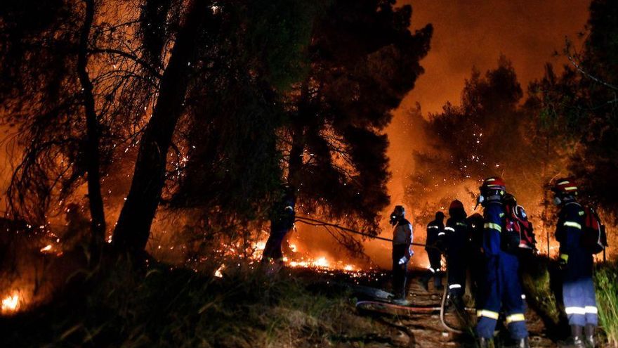 La ola de calor en el hemisferio norte provoca incendios en Grecia, Turquía, Italia y España