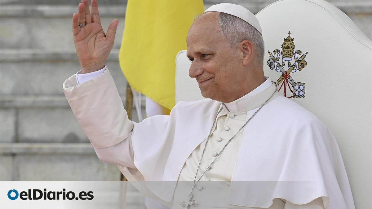 El papa hará en Arguineguín una ofrenda floral a los migrantes muertos en la Ruta Canaria
