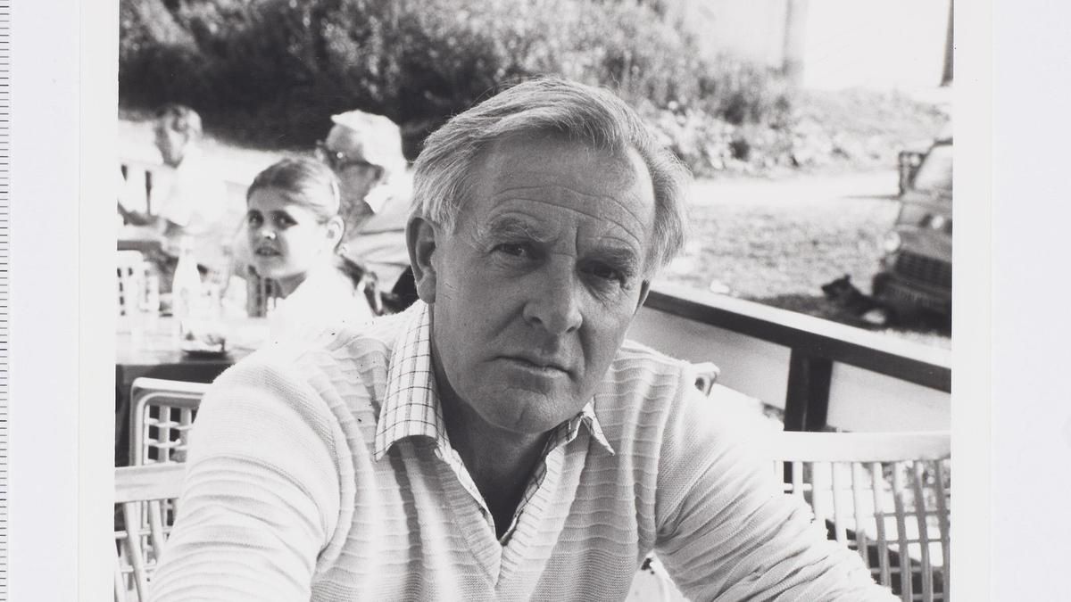 El escritor David Cornwell, alias John le Carré