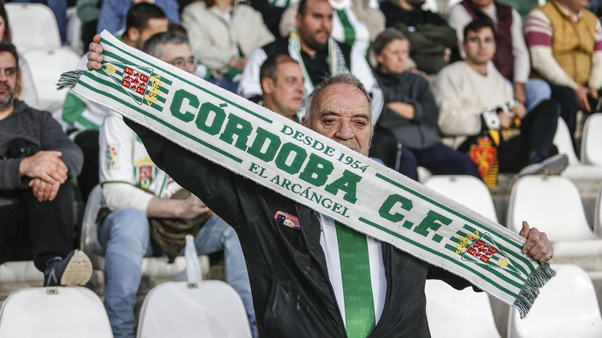 Grada Blanquiverde del Córdoba CF - Real Zaragoza