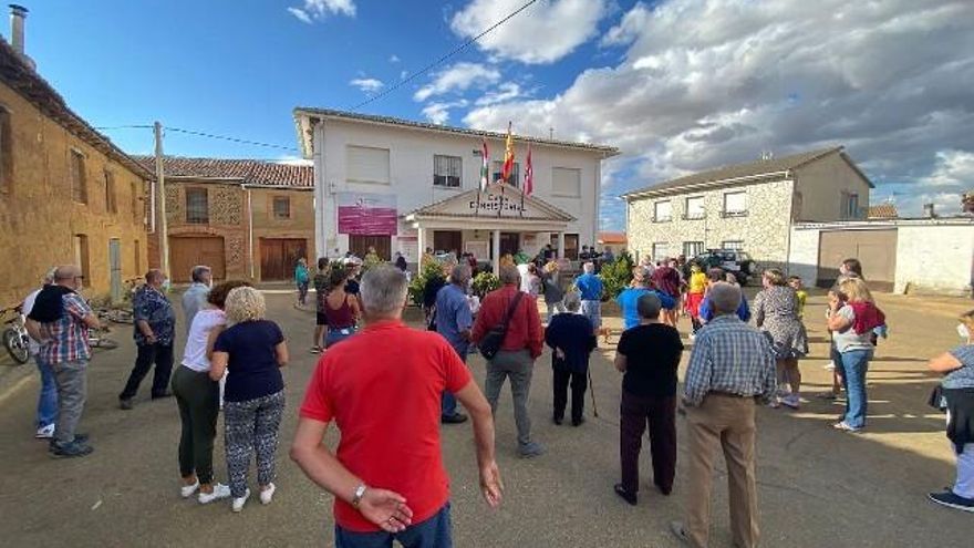 Protesta por la situación en la sanidad en Castrotierra de Valmadrigal este sábado 31 de julio