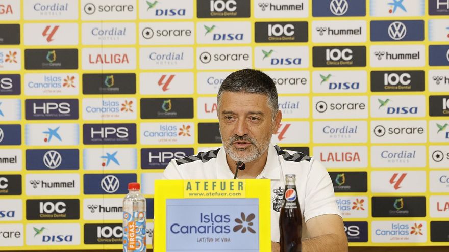 García Pimienta desconfía del Almería de Pepe Mel