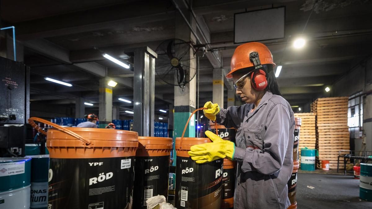 Despidos e indemnizaciones: el Gobierno postergó para diciembre los fondos de asistencia laboral
