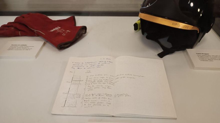 Detalle de un cuaderno de campo de una investigadora del CSIC