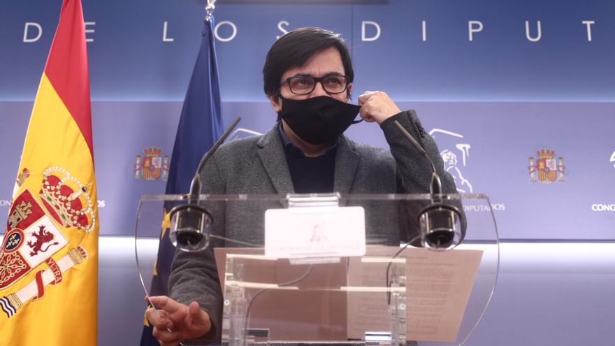 El secretario primero del Congreso y diputado de ECP, Gerardo Pisarello en rueda de prensa posterior a la Mesa del Congreso de los Diputados, en Madrid (España), a 15 de diciembre de 2020.