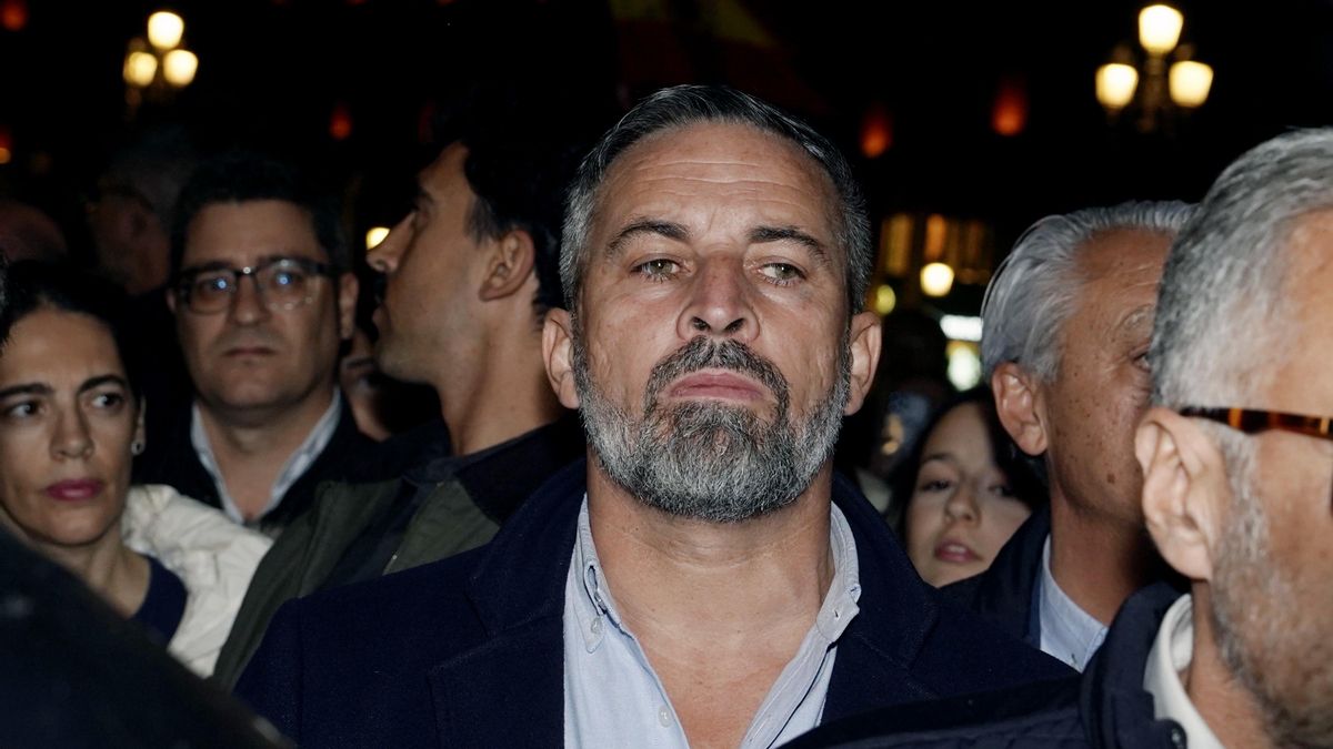 El minuto de silencio por las víctimas de Urda en Valladolid se convierte en un acto de campaña de Vox