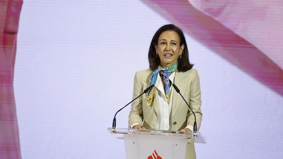 La Reserva Federal autoriza la compra de Webster Bank por parte de Banco Santander