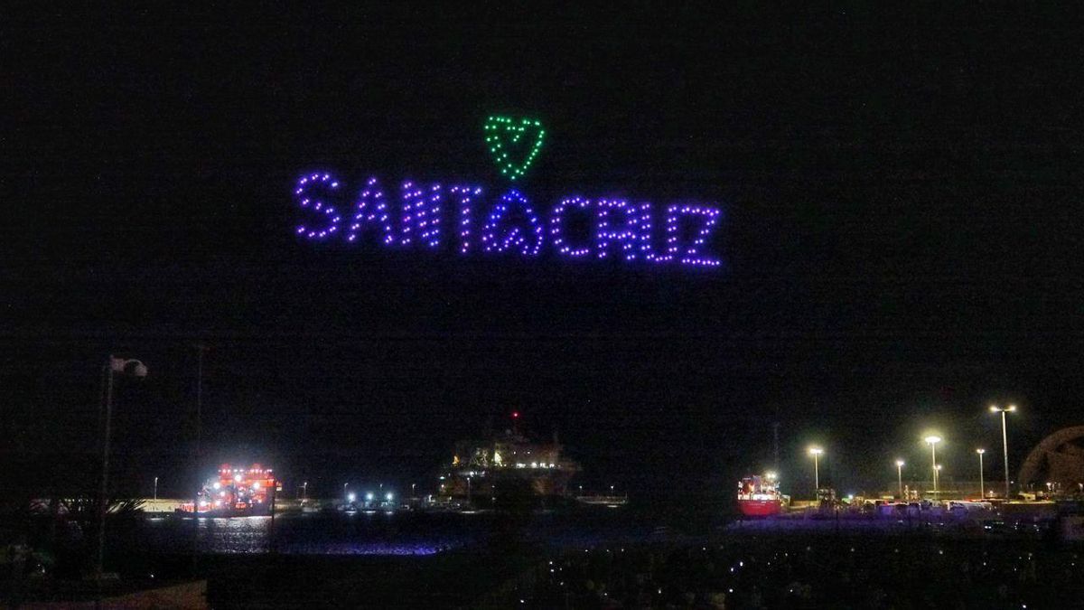 Espectáculo de drones en la inauguración de Plenilunio.