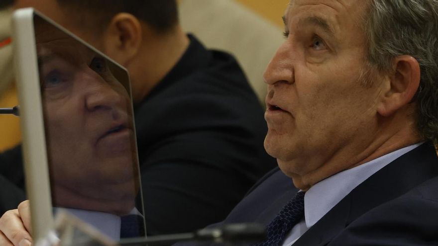 El líder del PP, Alberto Núñez Feijóo comparece este lunes ante la comisión del Congreso