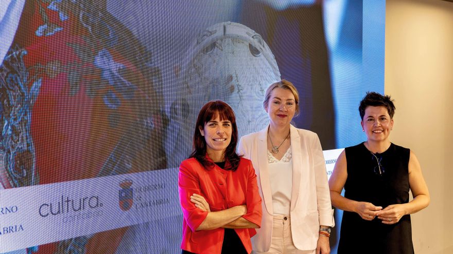 La Directora General De Cultura Y Patrimonio Historico, Eva Guillermina Fernández, Presenta, En Rueda De Prensa, El Programa ‘Origen Cultura 2025’ Junto A Las Coordinadoras Del Mismo, Nerea Soto Y Marta Romero.