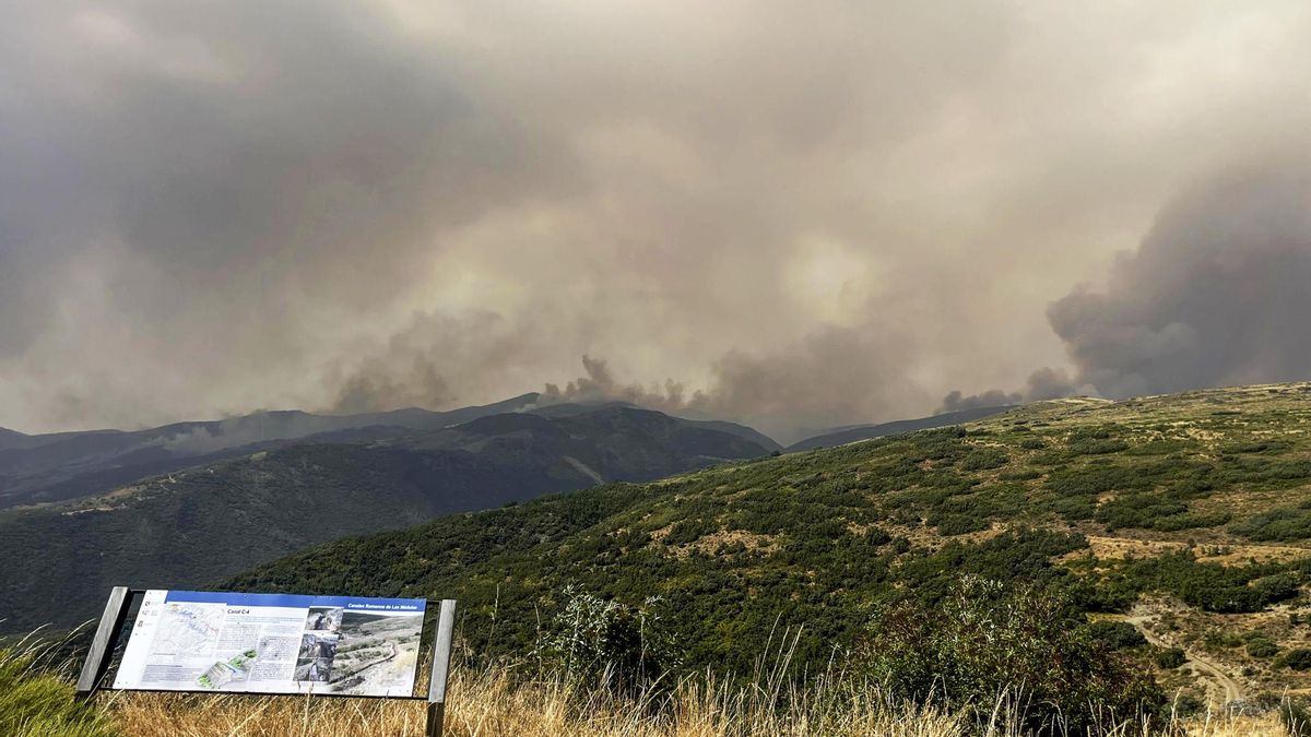 Vista del incendio en Odollo y Llamas desde Castrillo de Cabrera